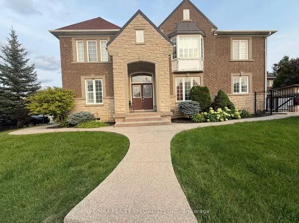 12 Donherb Cres, Caledon, ON L7C 1E3