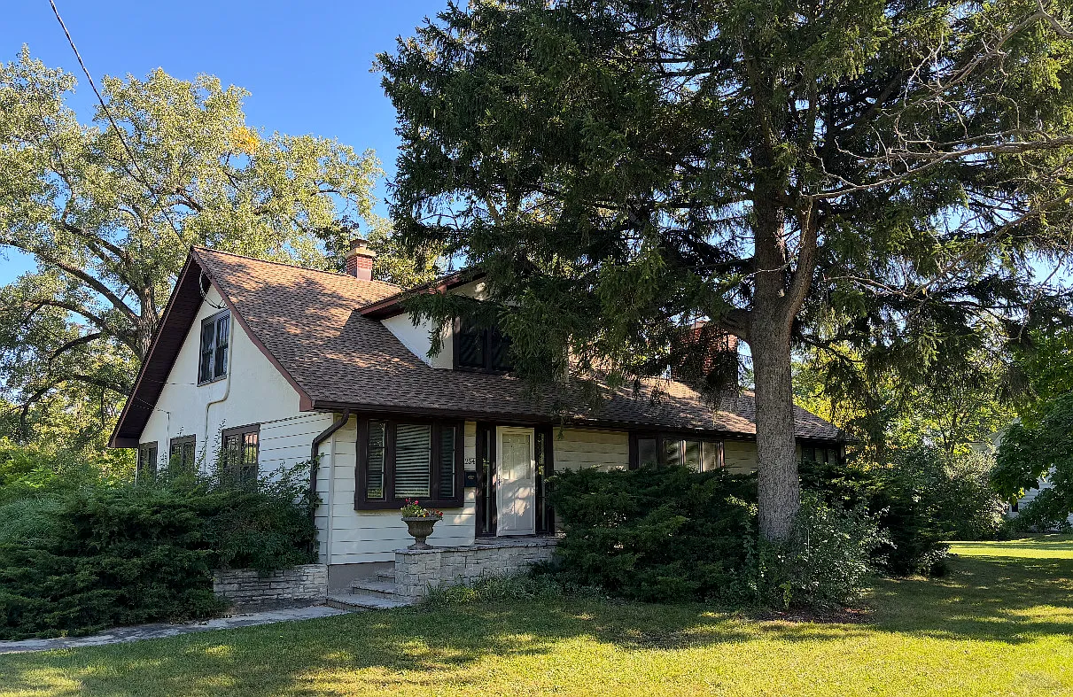 1254 Walters Ave photo 1