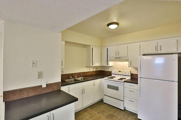 1st image of 1742 E Pepper Cir