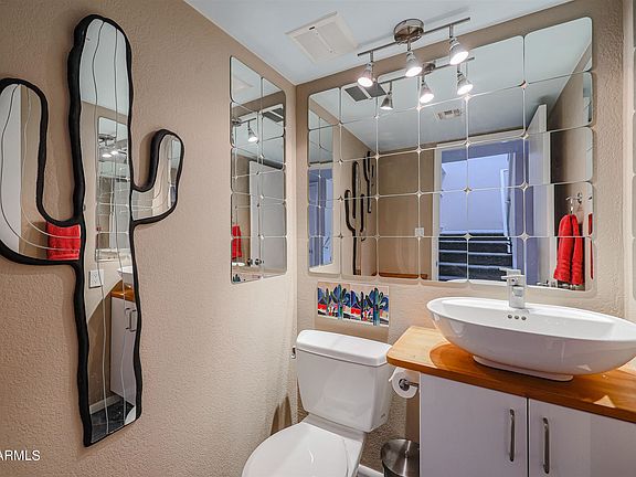 4th image of 31 W Pasadena Ave Unit 8