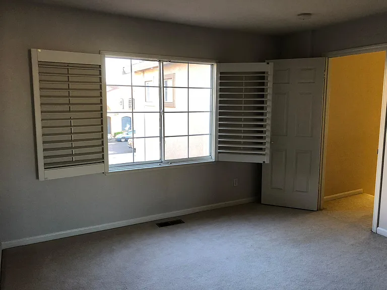 Lenox Pl — Photo 27