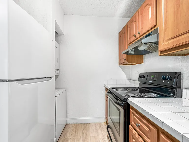 2646 Riverside Dr #2646 — Photo 7