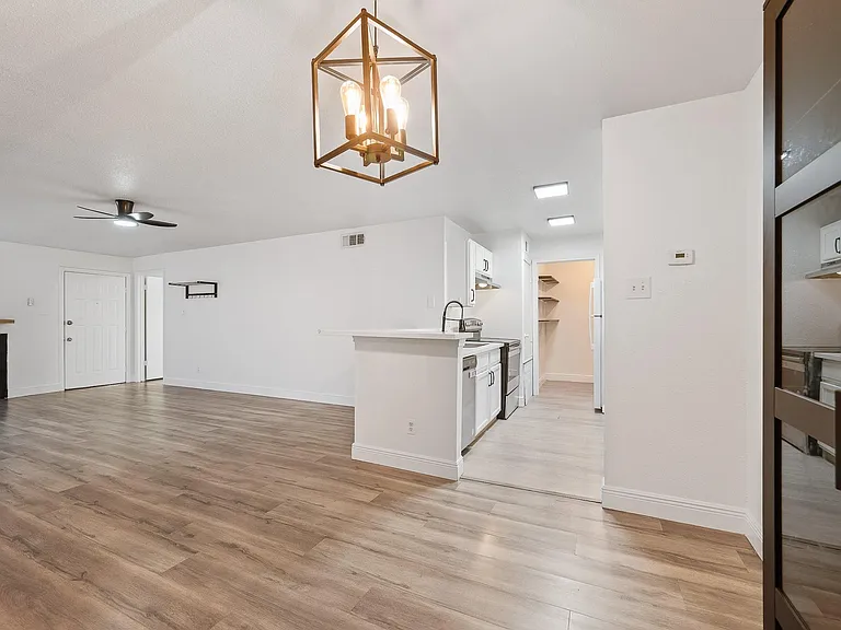 10733 Braes Bend Dr #10733 — Photo 15