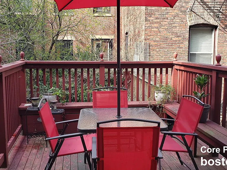 50 Phillips St #4 — Photo 3