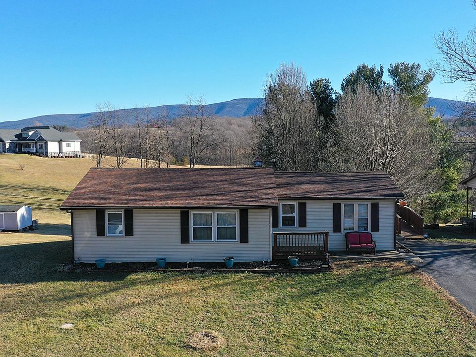 1st image of 13 Indian Ridge Rd