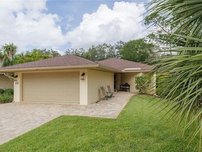 230 Canterbury Cir, New Smyrna Beach, FL, 32168