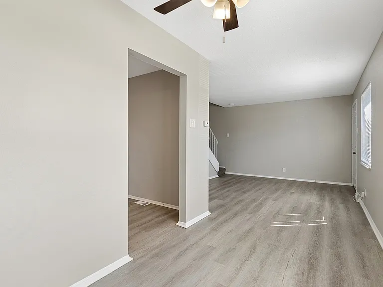 ReNew on Blues Apartments & Townhomes — Photo 11