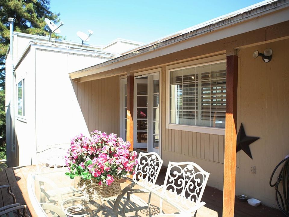 1st image of 382 Klamath St