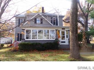 521 McAdams St, Greenville, IL