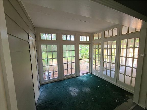 5th image of 31004 Oakmont Ave