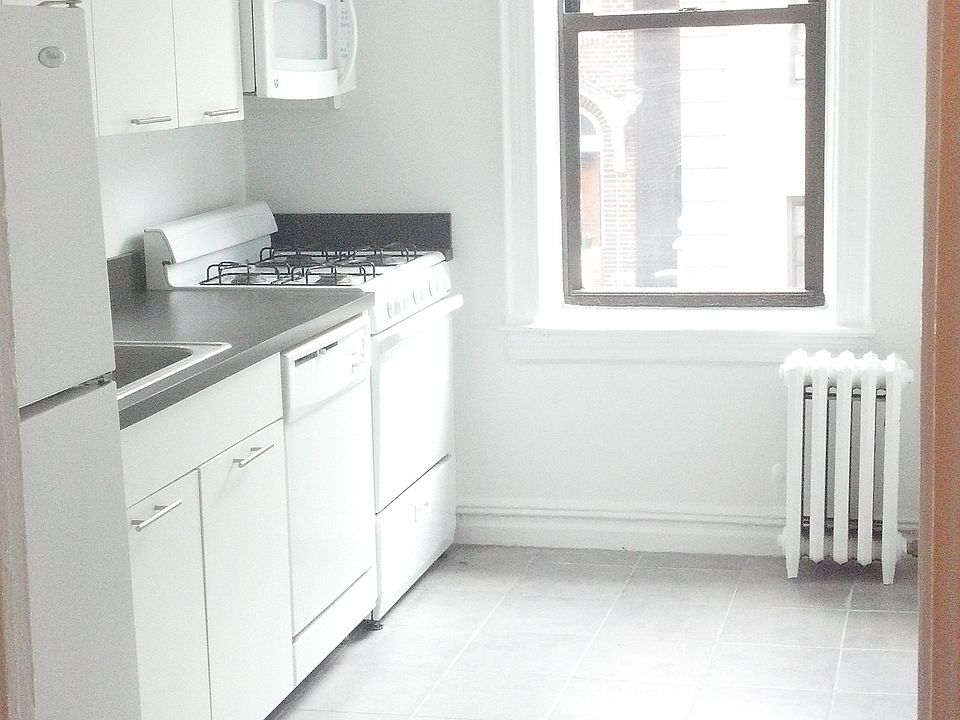 1st image of 3752 89th St APT 1L