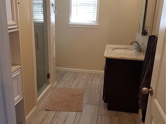 5th image of 2700 Zaragosa St