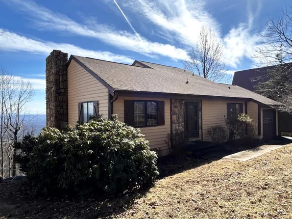 749 Cascade Trl, Fancy Gap, VA 24328