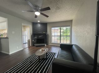 6032 Stoneybrook Dr, Fort Worth, TX 76112