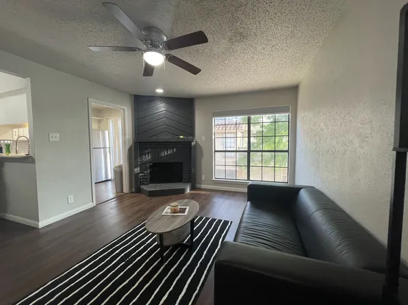 6032 Stoneybrook Dr, Fort Worth, TX 76112