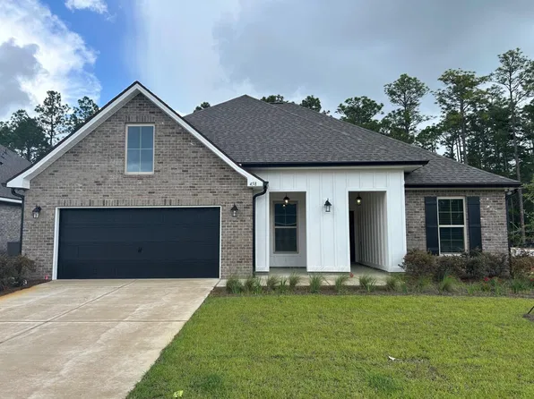 458 E Tweet St, Freeport, FL 32439