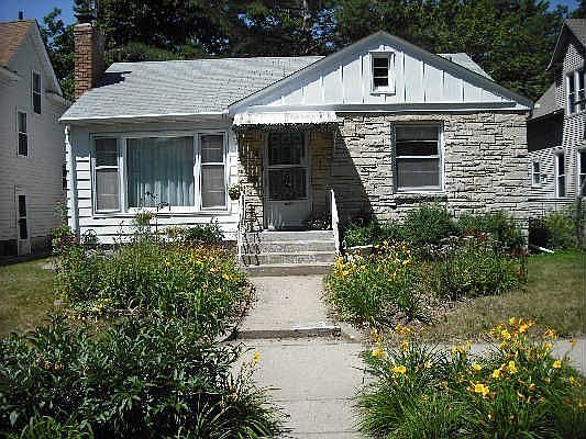 1st image of 3716 37th Ave S