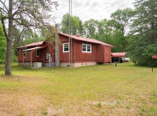 N10340 Deer Lake Rd, Crivitz, WI 54114