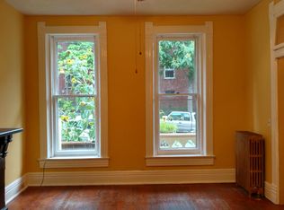 17 Prospect St, Staunton, VA 24401