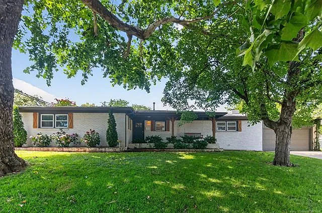 3 bed, 1737 sqft, $2,500 — Photo 1