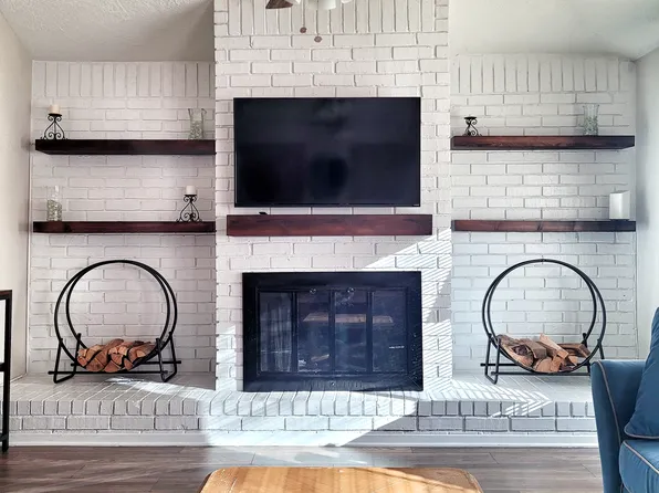 10006 Charmont Rd, La Porte, TX 77571