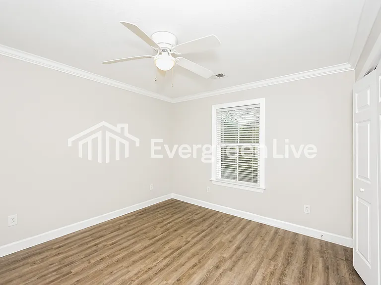 128 Montelena Dr — Photo 10