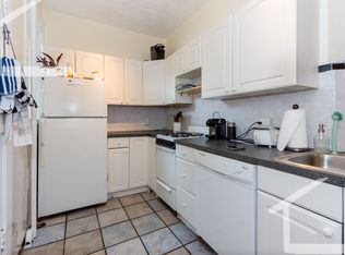 60 Egmont St APT 1, Brookline, MA 02446