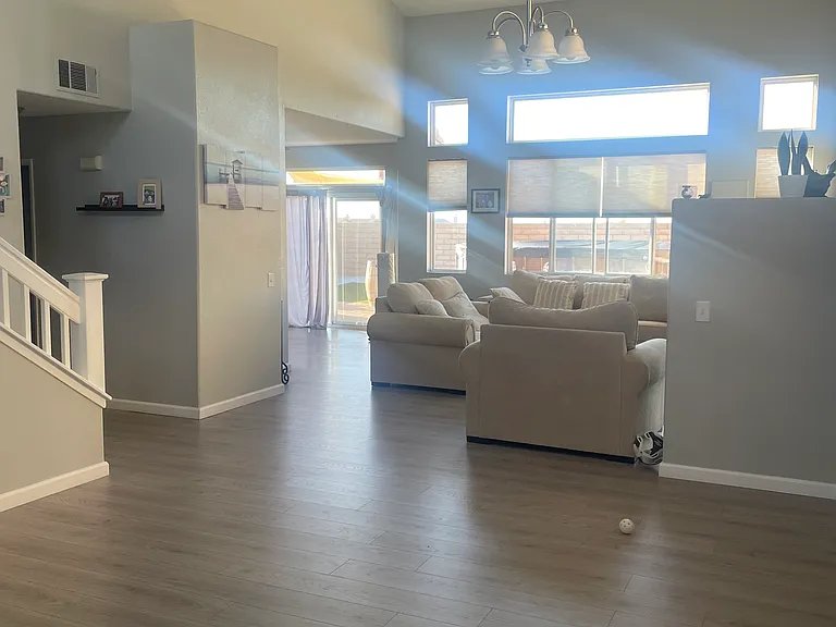 5449 Essex Dr — Photo 16