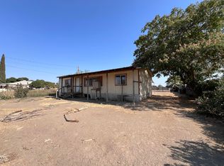 151 E Beacon Ave, Tulare, CA 93274