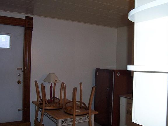 3rd image of 311 Thompson St APT 5