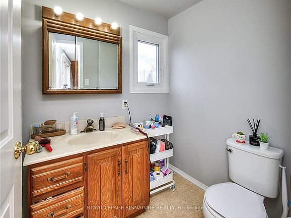 4th image of 29 Marshall St #A
