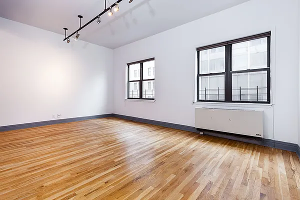 Rented by Brooklyn Heights Real Estate Inc | media 4