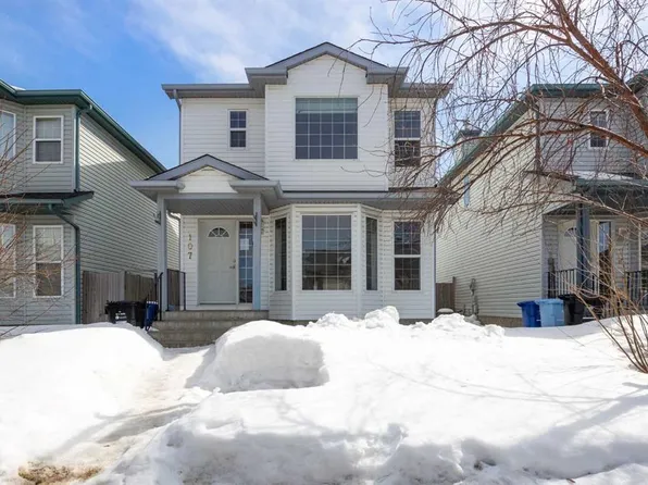 107 NW Bear Paw Dr, Wood Buffalo, AB T9K 2H4