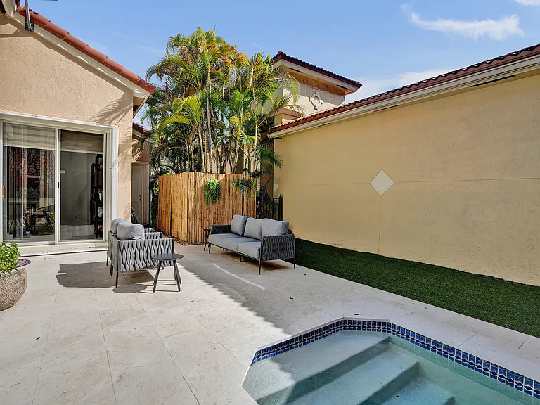 5860 NW 120th Ave — Photo 35