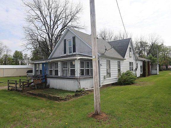2nd image of 2432 Lowell Ave