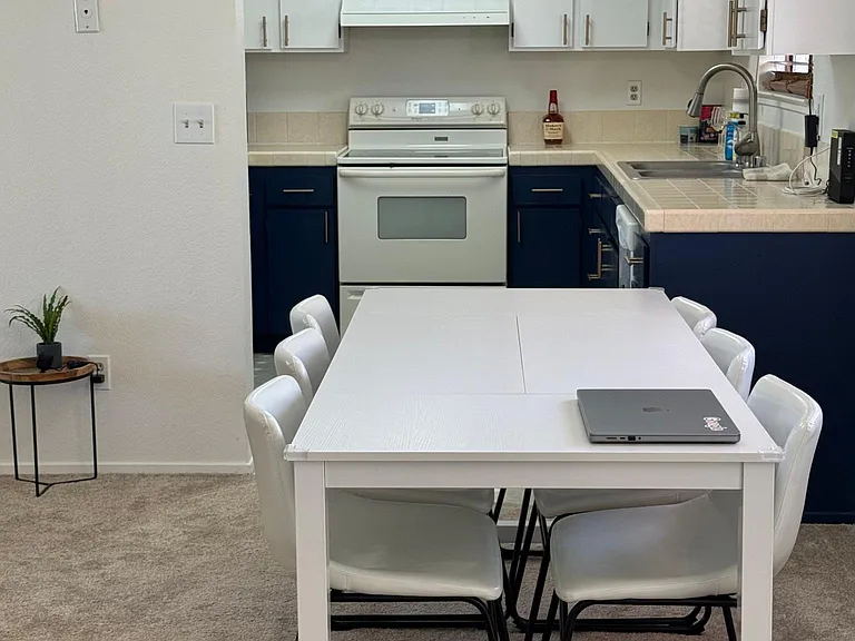 1758 Pinewood Dr #10 — Photo 2