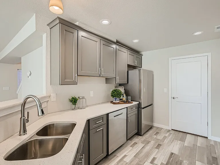 4209 Date St — Photo 10