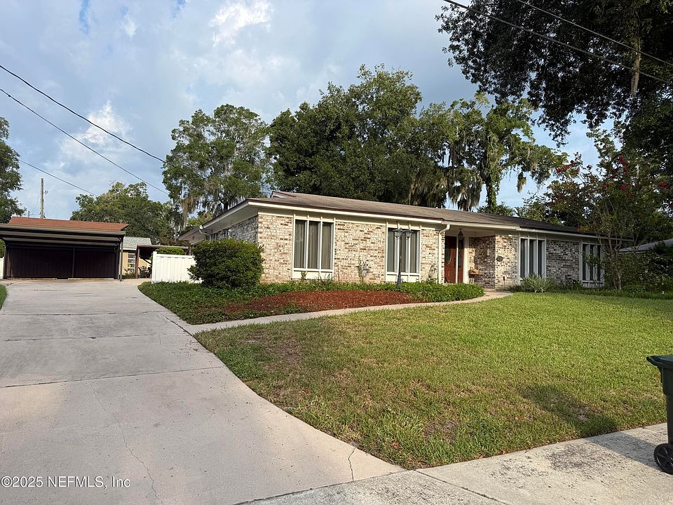 2nd image of 2324 LAUREL Lane
