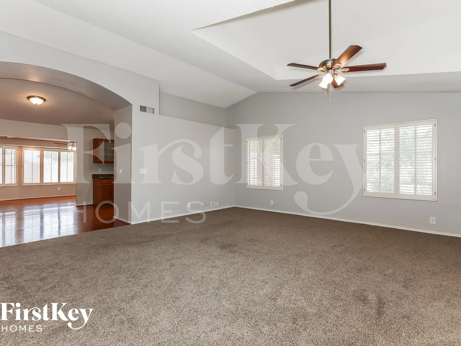 3 bed, 3.0 bath, 2059 sqft, $2,575 — Photo 2
