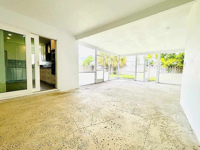 Screened Patio