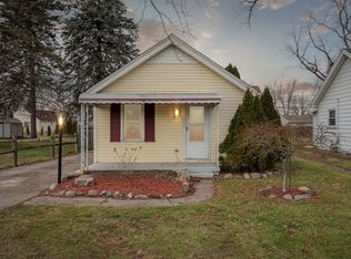 1214 Bacon St, Monroe, MI 48161