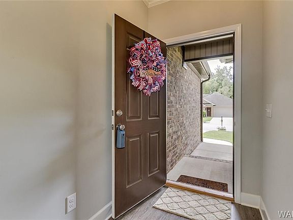 2nd image of 3010 Palmetto St