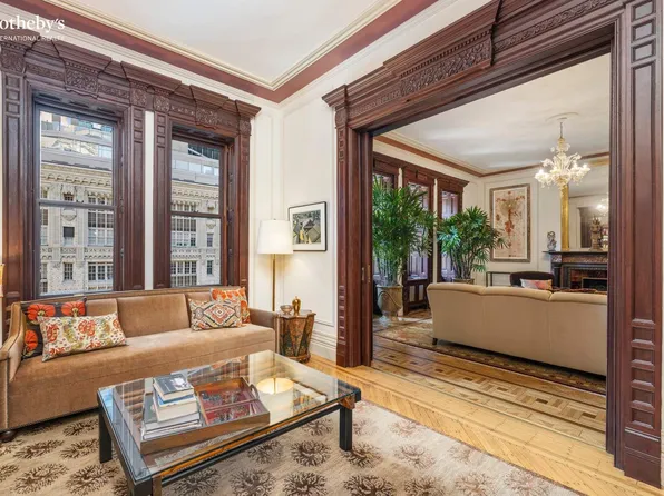 205 West 57th Street image 3 of 13