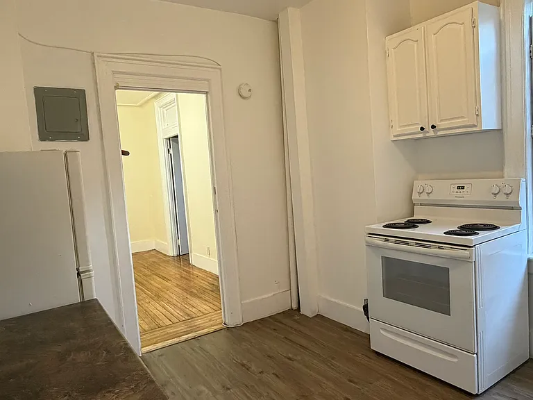 29-06 38th Ave #D — Photo 1