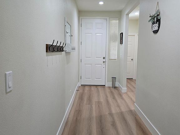2nd image of 4153 Chessa Ln