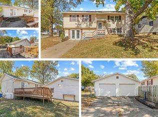 1005 E McCanse St, Springfield, MO 65803