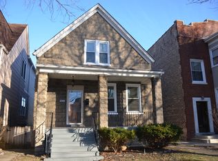2316 W Farragut Ave, Chicago, IL 60625