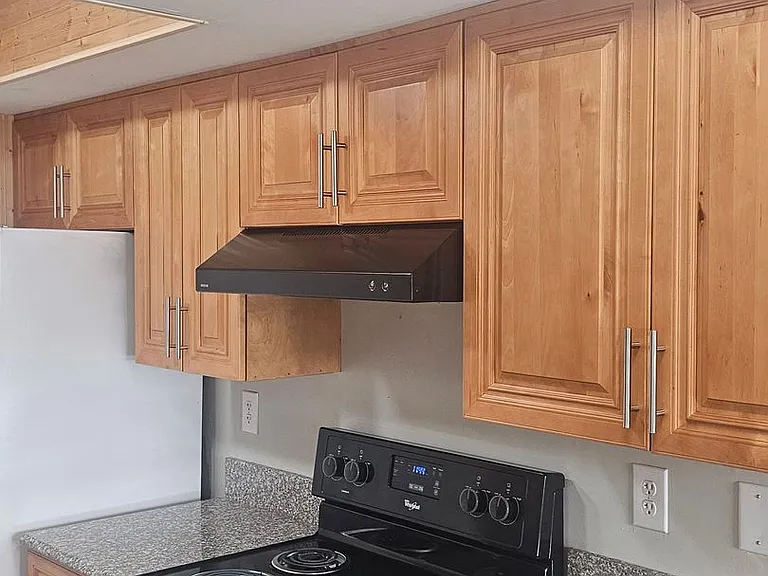 526 Glenn Regis Way — Photo 24