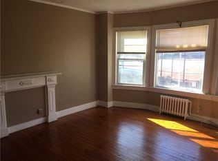 20 Middleton Ave APT 3, Newport, RI 02840