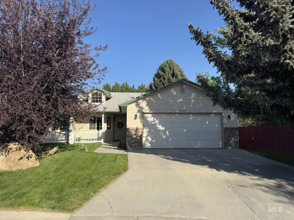 4950 W Hillcrest View Ct, Boise, ID 83705